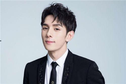 李昊吃瓜表情包,网络热传的幽默瞬间