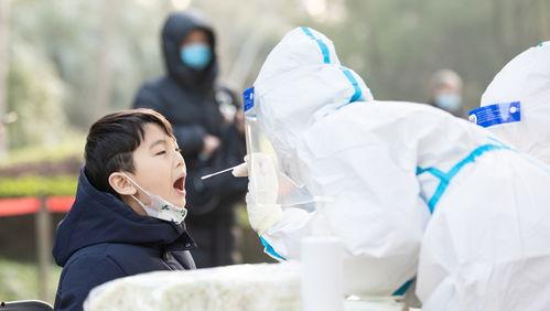 苏州疫情吃瓜情侣,共度时艰的爱情故事