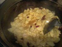 吃瓜络的意思,网络热议背后的真相与影响