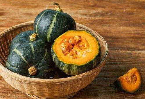 伯爵府吃瓜日常,宫廷秘闻大揭秘  第3张