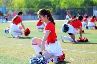 学校吃瓜谈恋爱,谈情说爱的甜蜜时光  第3张